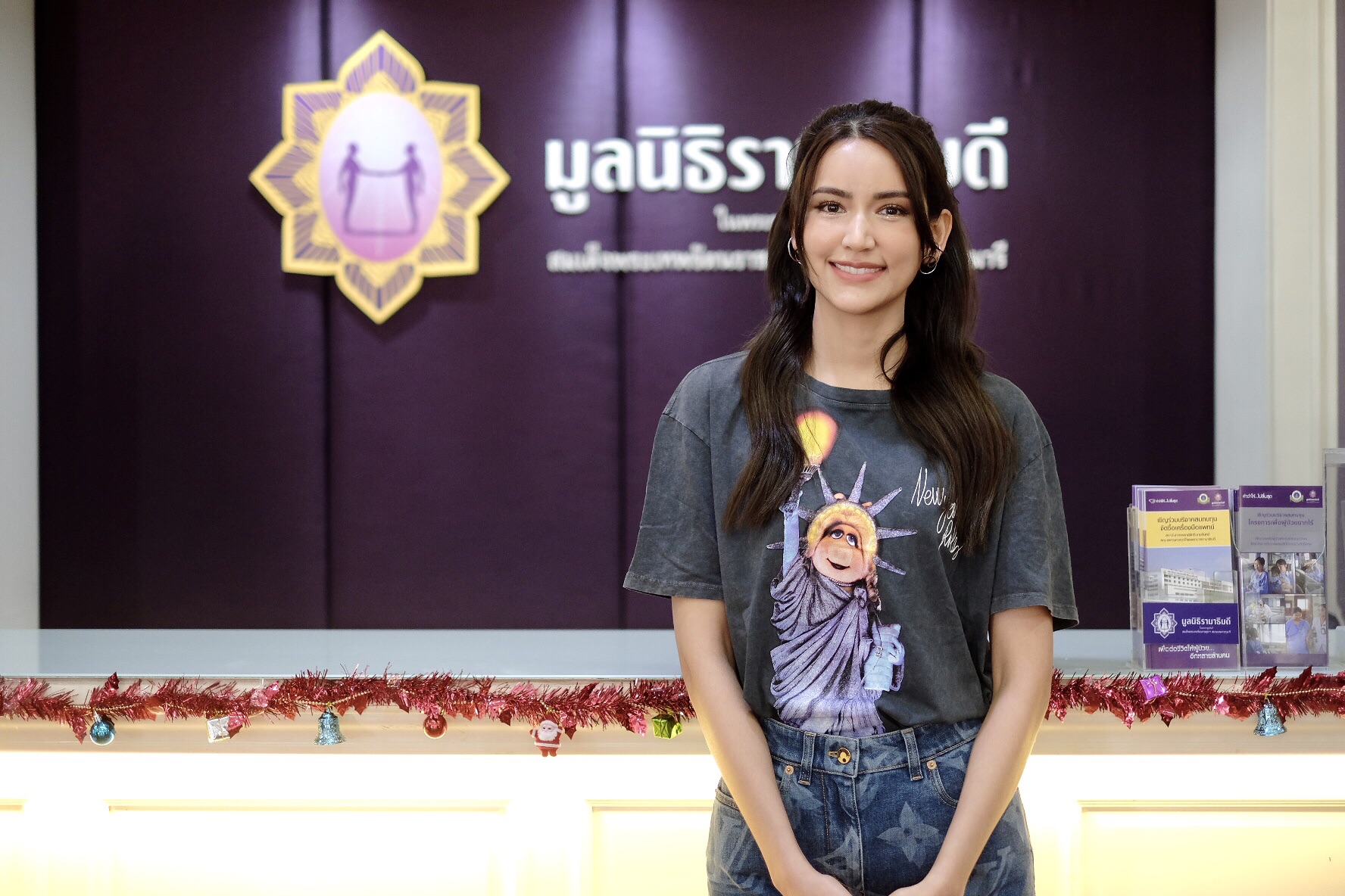 นางฟ้าบนดิน ไอซ์ อมีนา ย่องเงียบมอบความสุขให้น้องๆผู้ป่วย ณ โรงพยาบาลรามาธิบดี
