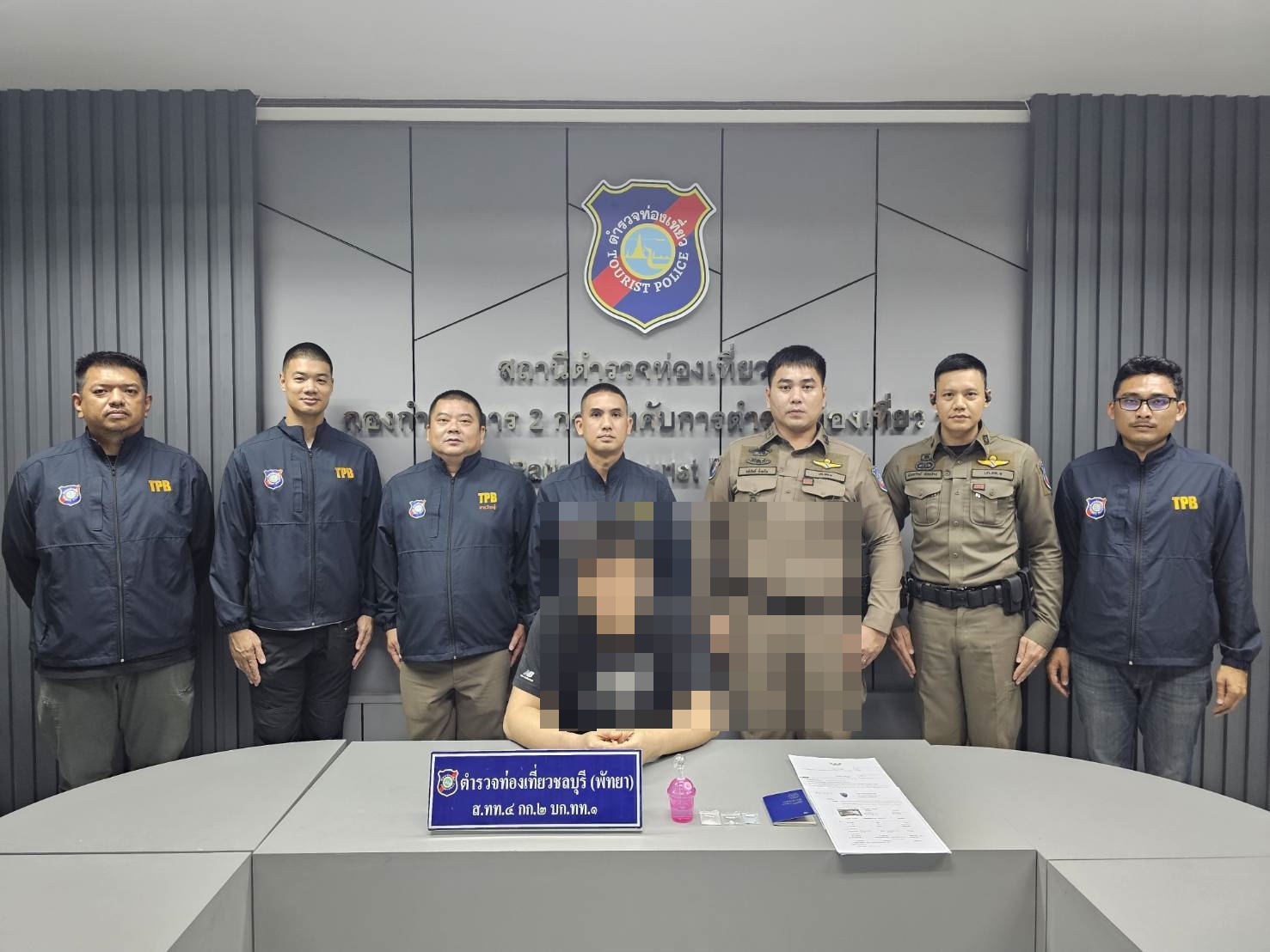 ตำรวจท่องเที่ยวพัทยารวบชาวเกาหลีใต้พัวพันยาเสพติดพร้อมของกลาง