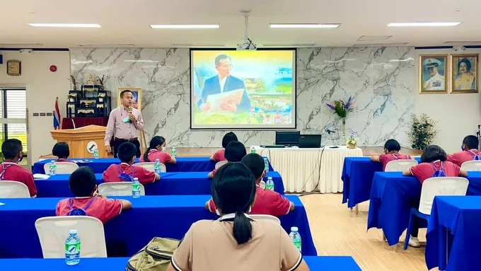 สสจ.พัทลุง ยกทัพนักเรียนรร.ตชด.บ้านควนตะแบก ศึกษาดูงานสกก.พนมวังก์ 