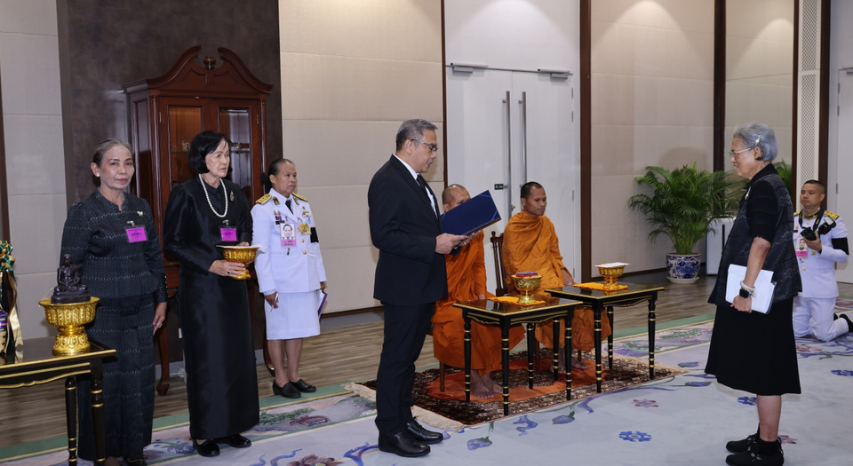 กรมสมเด็จพระเทพฯ พระราชทานพระราชวโรกาสให้คณะบุคคลเฝ้าฯ