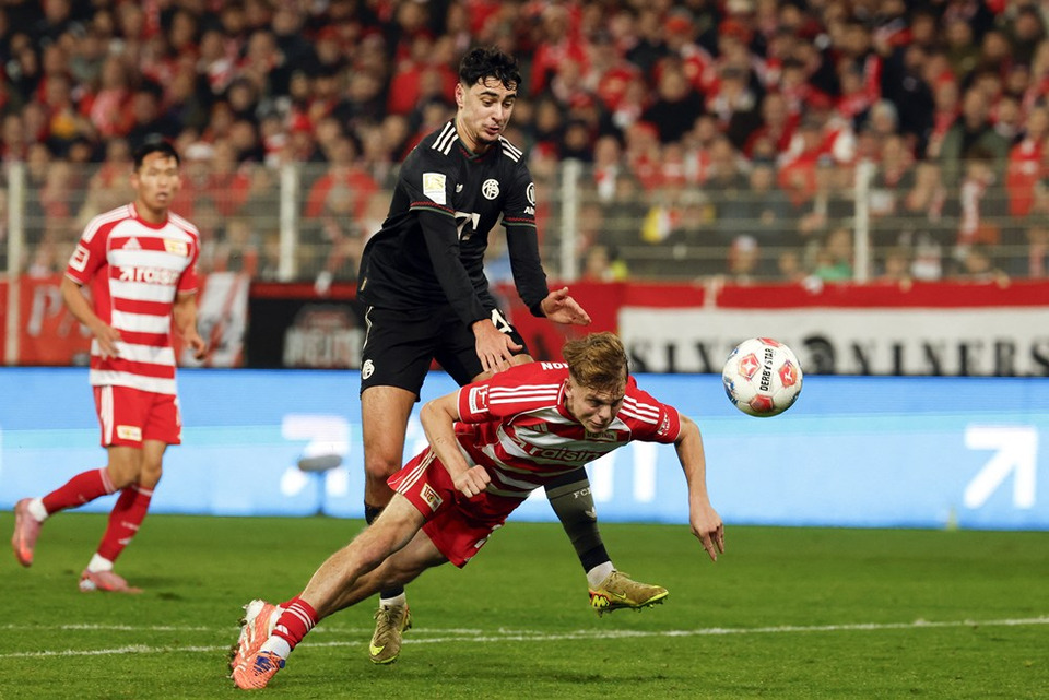 เสือใต้เซ็ง! “บาเยิร์น” โดนอูนิโอนตีเสมอ 2-2 “เลเวอร์คูเซ่น”โชว์โหดถล่ม 6-0 ศึกบุนเดสลีกา เยอรมนี