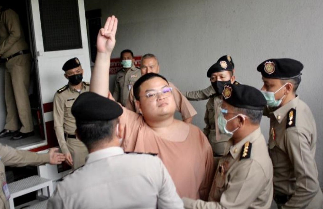 อมธ.ลาก "ยูเอ็น" จุ้นคดีม็อบ 3 นิ้ว