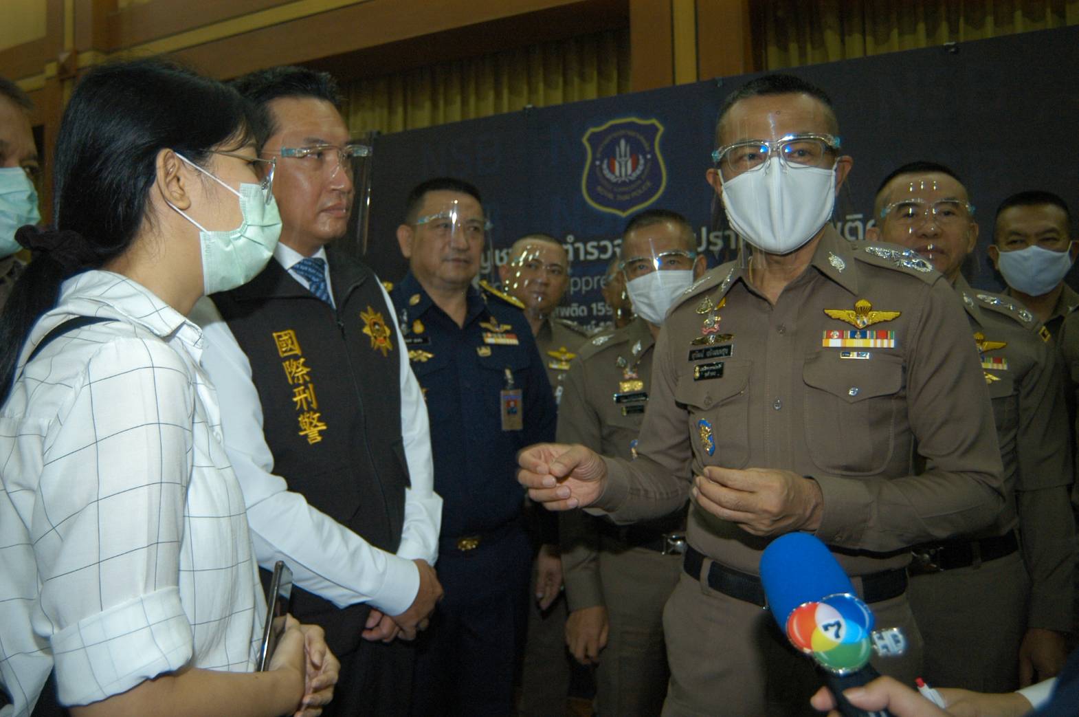 ผบ.ตร.แถลงบช.ปส.จับ 5 คดีค้ายา   พบเมียราชายาเสพติดคนดัง “เกิดชนะ”  