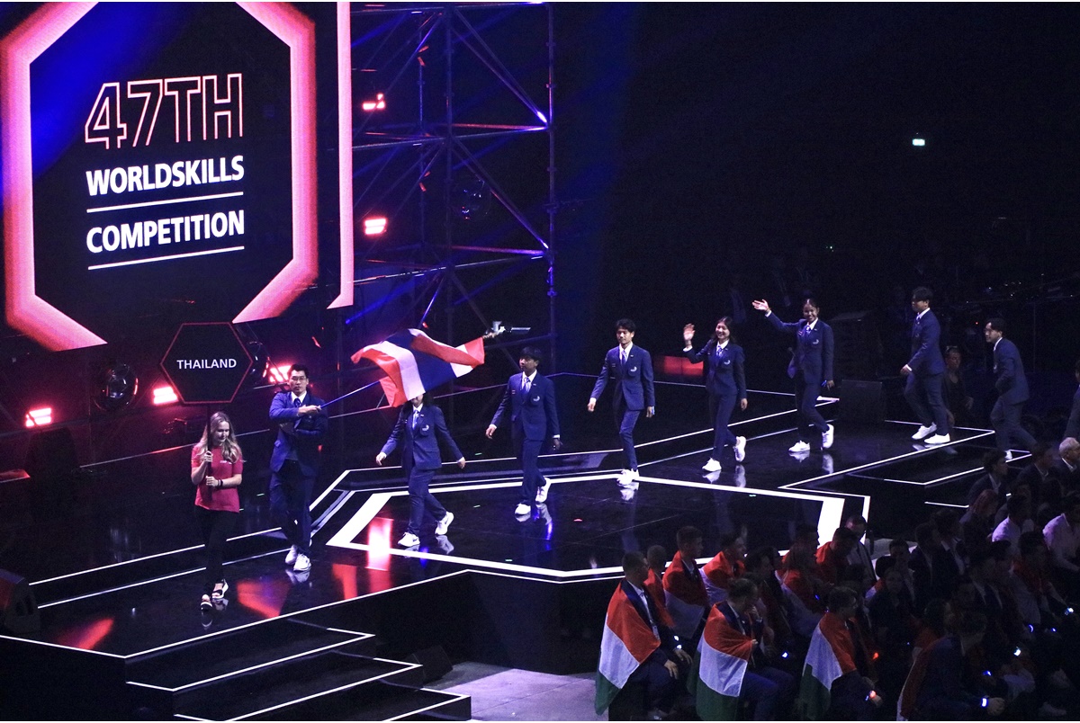 "รองปลัดเดชา-อธิบดีบุปผา" นำทัพเยาวชนไทย ร่วมพิธีเปิด WorldSkills Lyon 2024