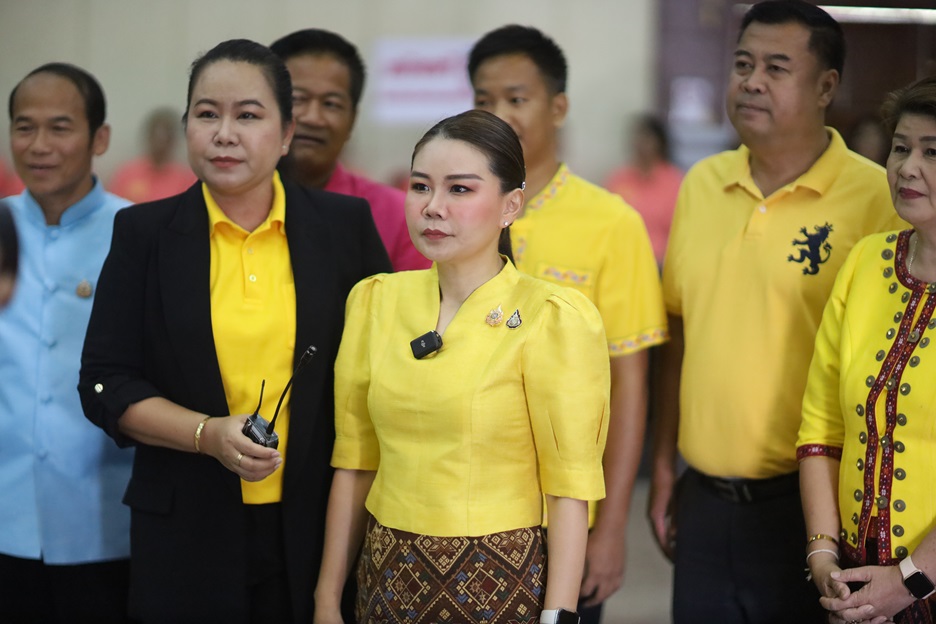 อบจ.กาฬสินธุ์ร่วมกับกลุ่มสตรีจังหวัดจัดอบรมฝึกทักษะส่งเสริมความรู้ในด้านการพัฒนาบุคลิกภาพ