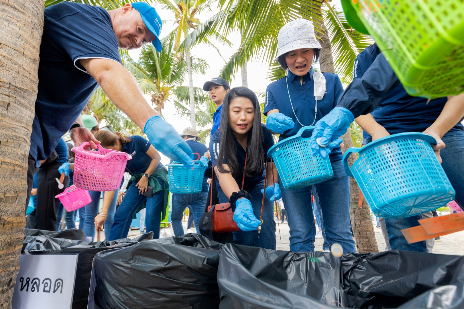 บีเอเอสเอฟ ร่วมกับเทศบาลเมืองแสนสุข จัด “BASF Beach Cleaning Challenge 2022” ครั้งแรกในไทย