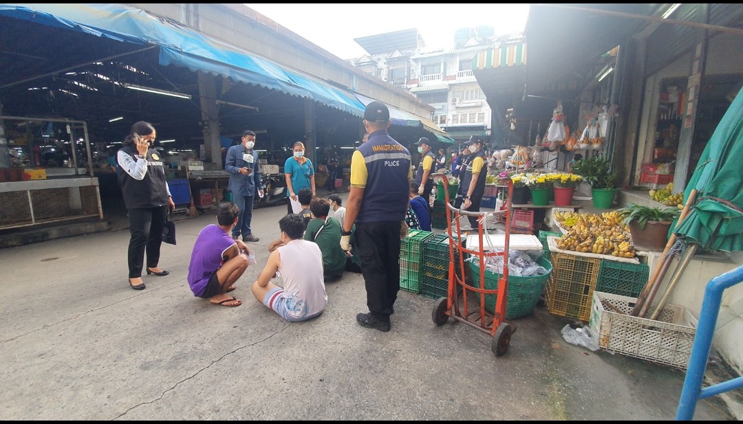 กอ.รมน.สนธิกำลังตรวจแรงงานต่างด้าว ลักลอบเข้ามาจำนวนมากตามแนวชายแดน