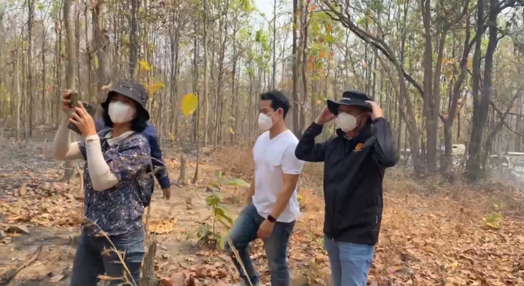 “พิธา” ถึงเชียงใหม่ ลุยหน้างานดูปัญหาไฟป่าพร้อมภาคประชาสังคม ย้ำวิกฤตของประชาชนเชียงใหม่สำคัญกว่ากระแสของพรรคก้าวไกล