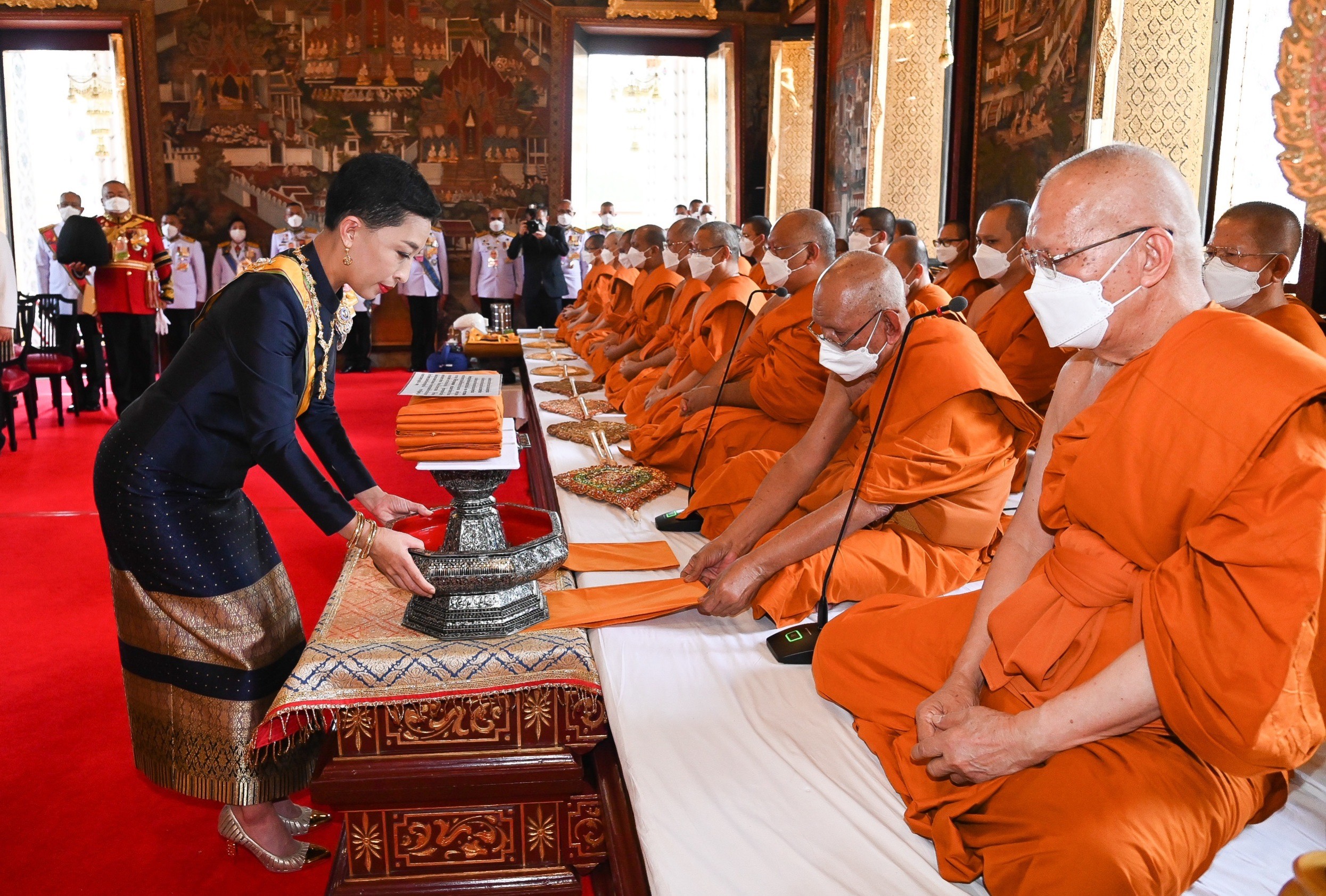 สมเด็จเจ้าฟ้าพัชรกิติยาภาฯเสด็จแทนพระองค์  ถวายผ้าพระกฐิน วัดอรุณราชวราราม