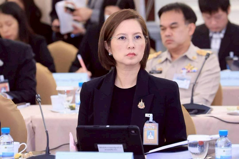 "ตรีนุช" ยันข้อพิพาท " ไดกิ้น-สหภาพฯ"  ไม่ได้ "เลิกจ้าง" สั่ง "กรมสวัสดิการฯ" ร่วมเจรจา หาทางออกข้อพิพาทโดยเร็ว