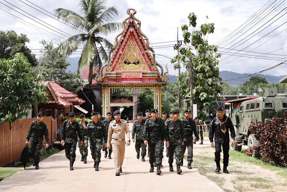 มทภ.4 ลงพื้นที่ตรวจ ฉก.ทพ.49 กำชับกำลังพลปฏิบัติหน้าที่ด้วยความไม่ประมาท พร้อมรับมือทุกสถานการณ์