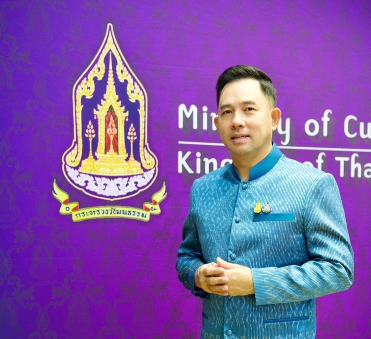 วธ.จัดทำหนังสือจดหมายเหตุพระบรมราชชนนีพันปีหลวง 90 พรรษา