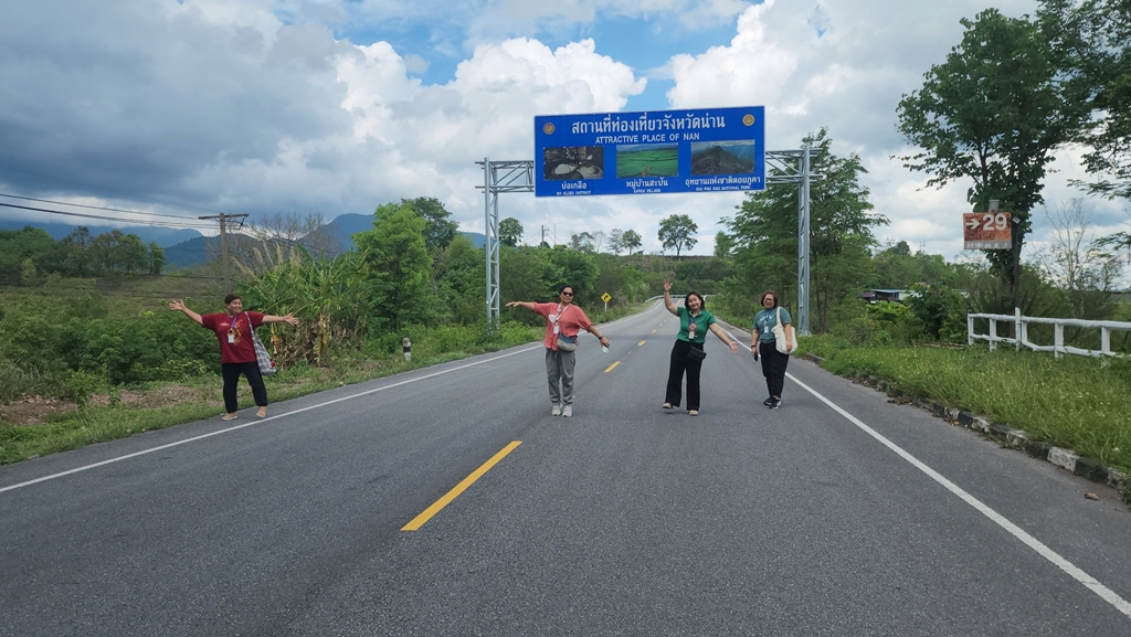 เปิดเส้นทาง Fam Trip ลัดเลาะคาเฟ่น่าน จิบกาแฟกลางวิวเขาท่ามกลางสายฝนฉ่ำ ปนไอหมอก