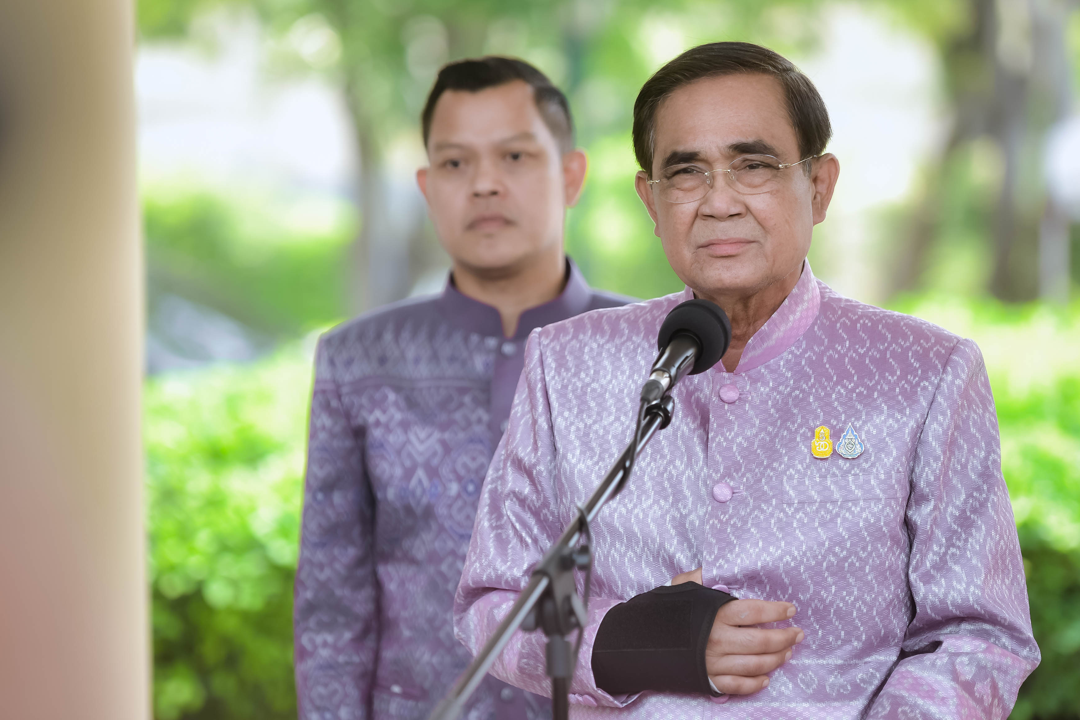 "บิ๊กตู่" เผยครม.เพิ่มค่าตอบแทนอสม.-อสส.เพื่อเป็นขวัญกำลังใจ ทุ่มเท เสียสละเอาชนะสงครามโควิด