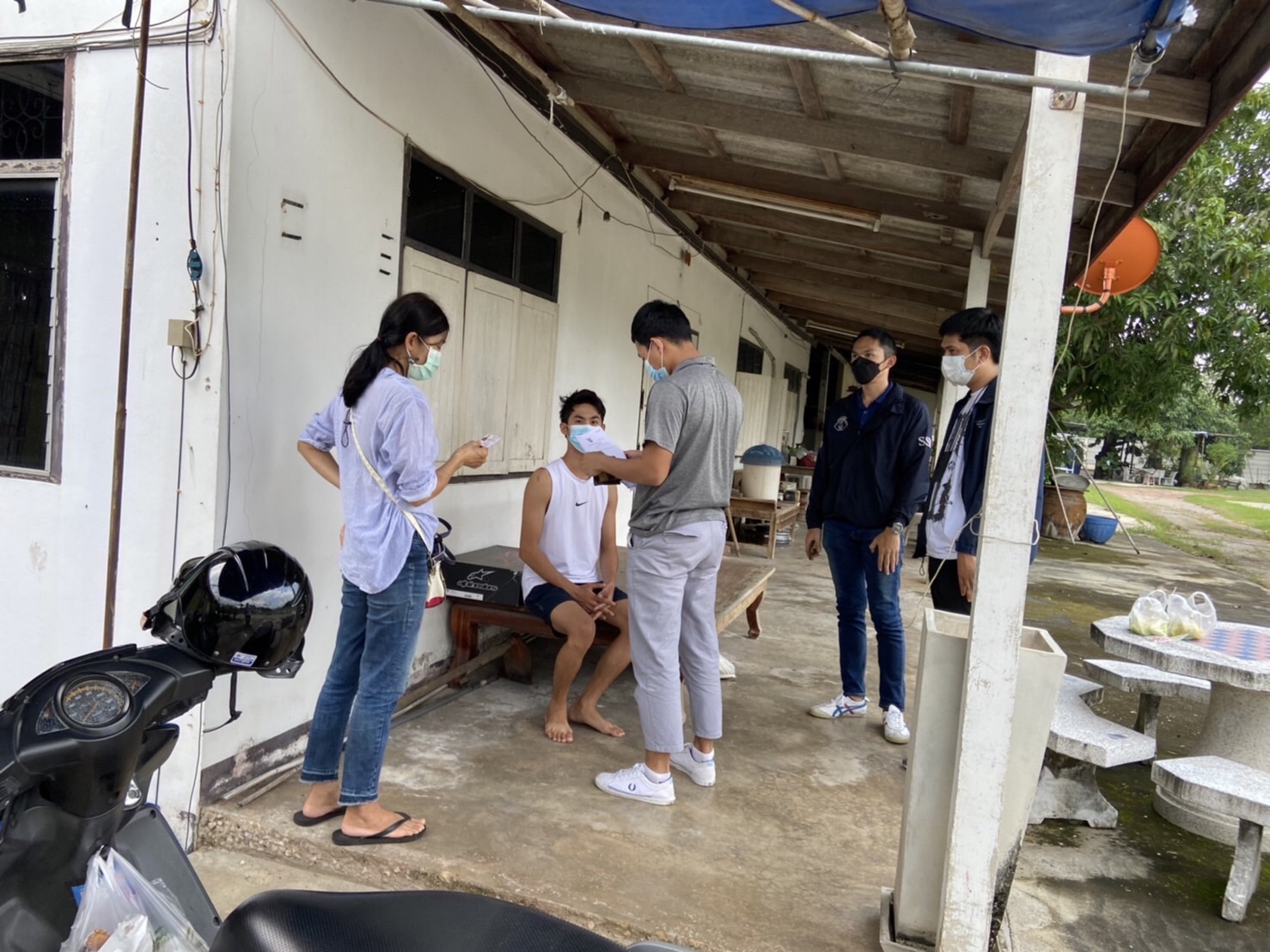 จับอดีตแชมป์โมโตครอส เจอพิษโควิดทำตกอับ ถึงหลอกขายไอโฟน เหยื่อได้กล่องเปล่า