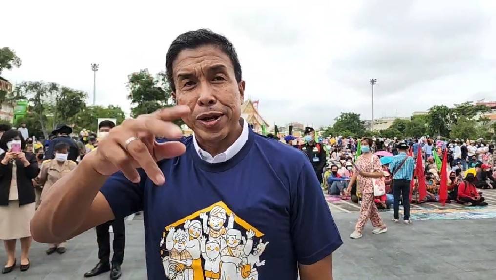 "ชัชชาติ" ชี้อย่าใช้การเมืองแก้ปัญหาที่อยู่อาศัย กทม.พร้อมดูแลทุกคนเท่าเทียม