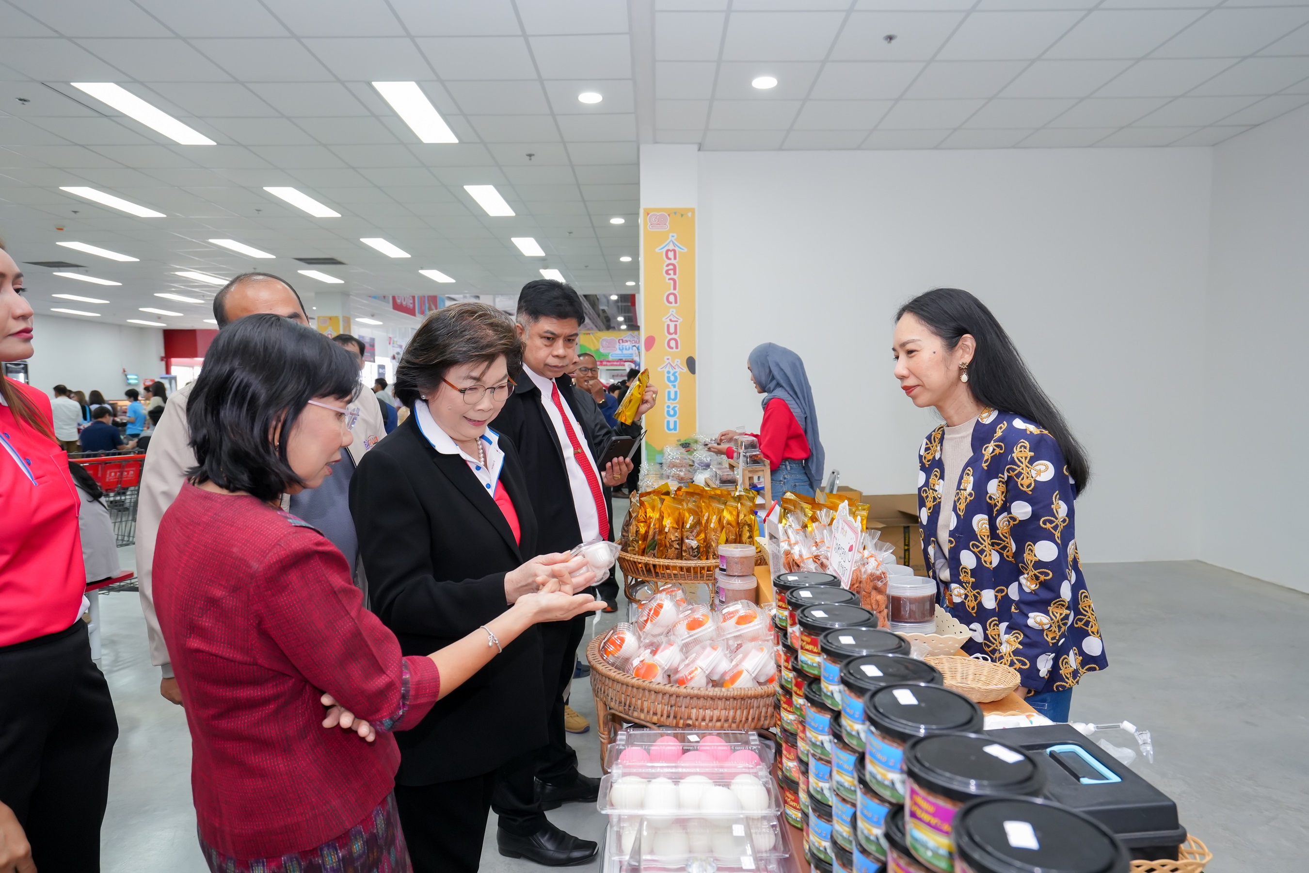 แบรนด์เลิฟชุมชน!! โก โฮลเซลล์ เปิดพื้นที่ “ตลาดนัดชุมชน เพื่อคนหาดใหญ่” หนุนเอสเอ็มอี