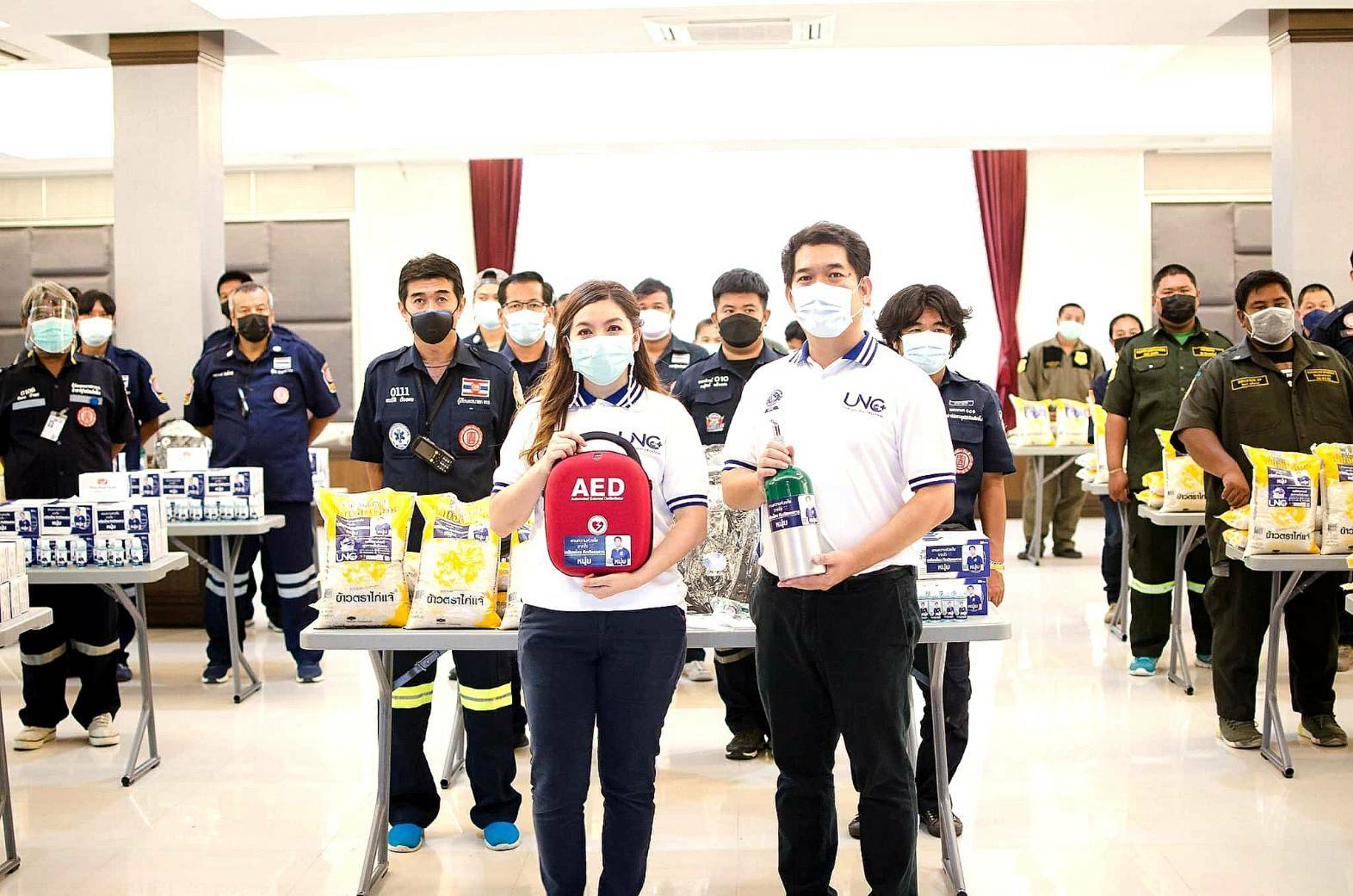  นักบริหารยุคใหม่แทนความห่วงใยมอบอุปกรณ์ช่วยชีวิตให้กู้ภัยฯช่วยเหลือประชาชน