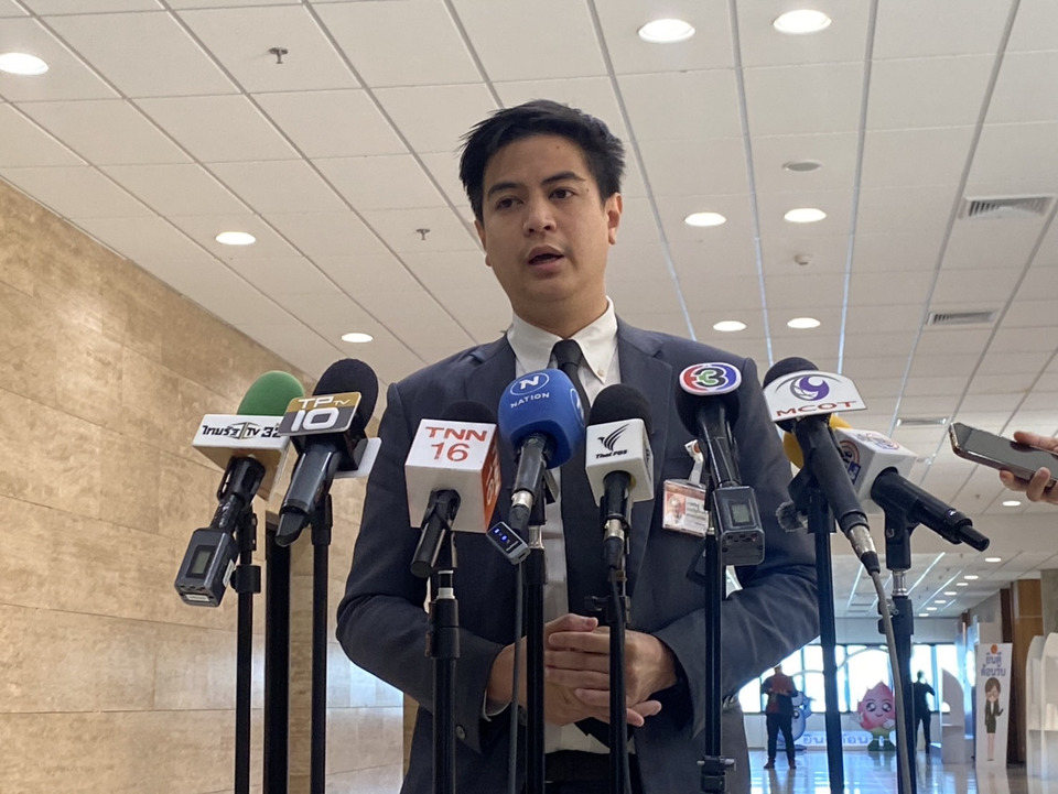 "พริษฐ์" จี้ นายกฯ เร่งใช้ "อำนาจรัฐ" จัดการวิกฤตน้ำท่วมใต้ ย้ำ 4 ข้อเสนอสำคัญช่วยชีวิตคนไทย