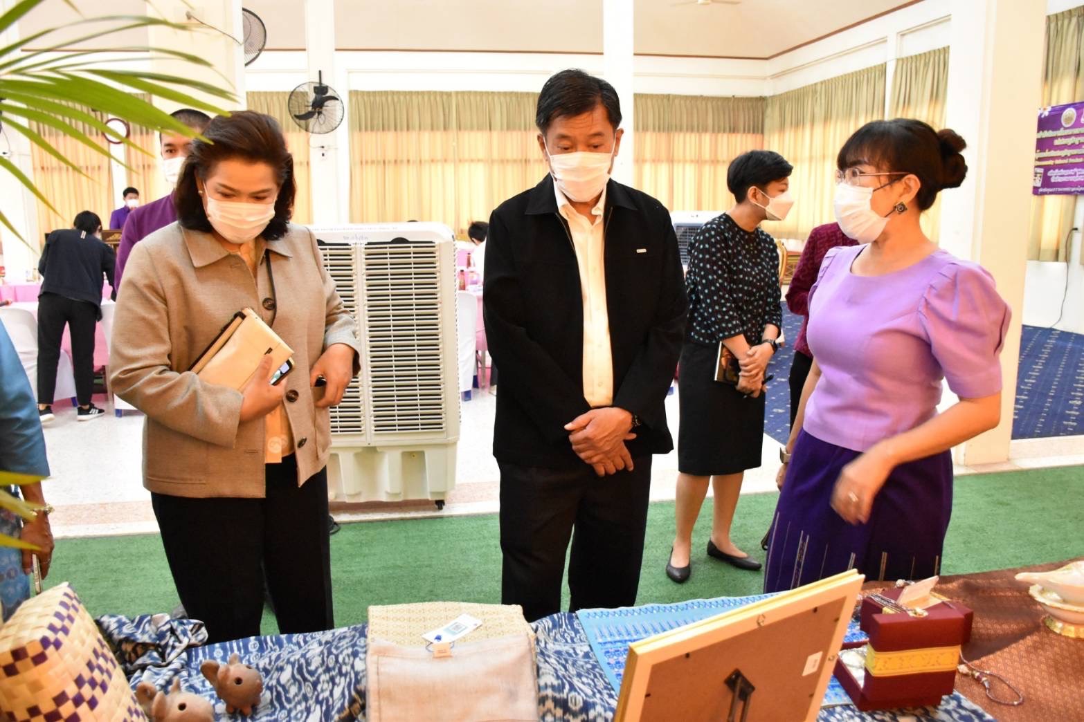 คณะอนุกรรมการโครงการกระตุ้นและส่งเสริมเศรษฐกิจฐานราก​ ในพื้นที่ชุมชนคุณธรรมเกาะลัดอีแท่น  