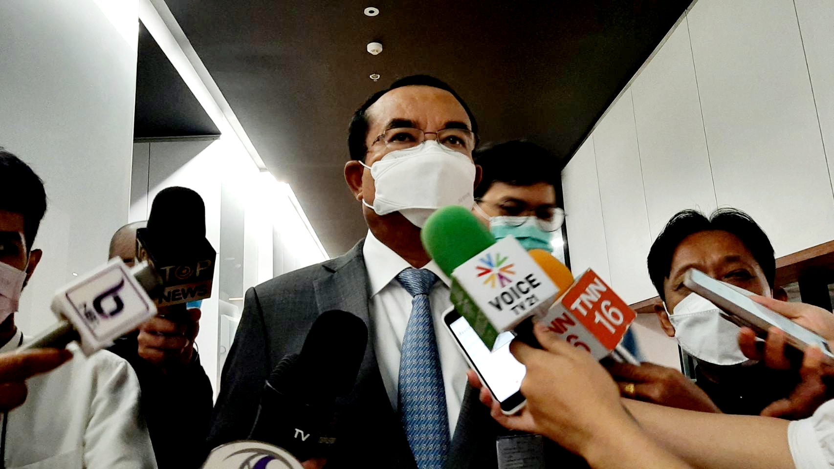"ชินวรณ์" เชื่อสูตรหาร 500 หยุดแลนด์สไลด์ "เพื่อไทย" ไม่ได้ ชี้ทำกระบวนการ "แตกแบงค์พัน" กลับมา