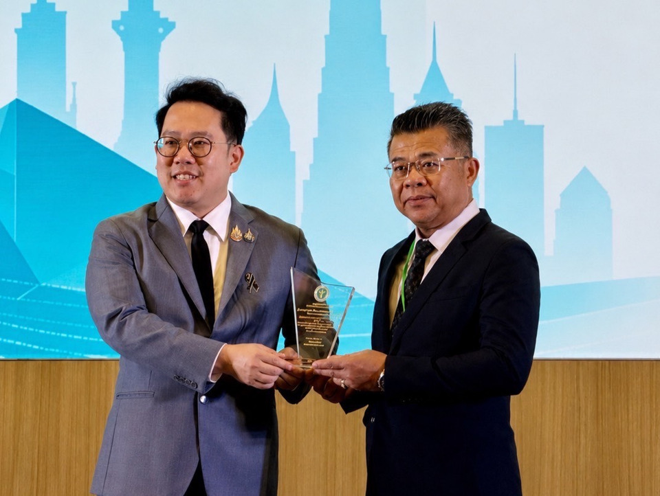 “หมอเหิม” ผอ.รพ.ชัยภูมิ คว้ารางวัลเกียรติยศระดับประเทศ ด้านบริหารงานสุขภาพจิต 