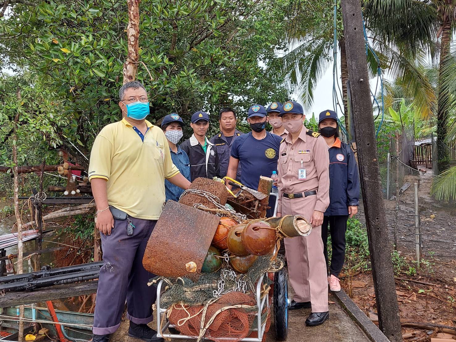 ศรชล.ภาค 1 บูรณาการร่วมกรมประมง ตรวจยึดเครื่องมืออวนรุนผิดกฎหมาย 