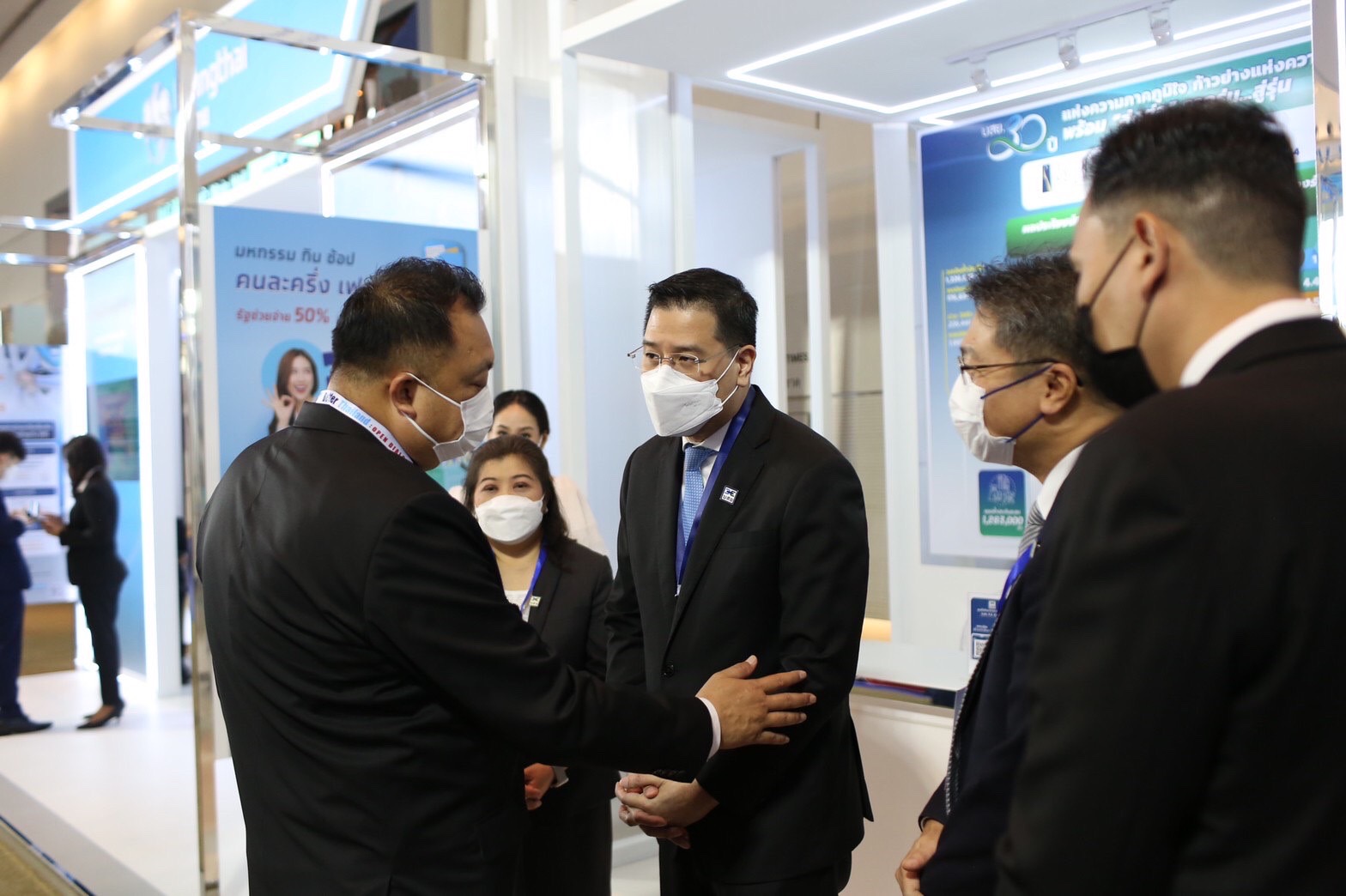 "นายกฯ" เยี่ยมชมบูธ "บสย." แสดงผลงานค้ำประกันสินเชื่อในงาน Better Thailand Open Dialogue