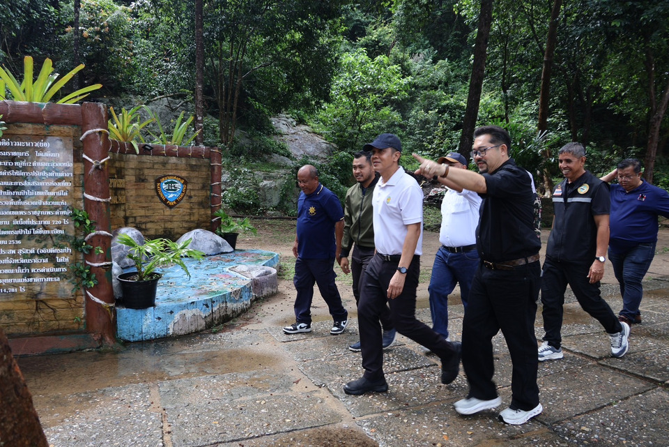 ผู้ว่าฯ นราธิวาส ลุยจัดระเบียบแลนด์มาร์ค ปั้นเมืองชายแดนรับนักท่องเที่ยวส่งท้ายปี 