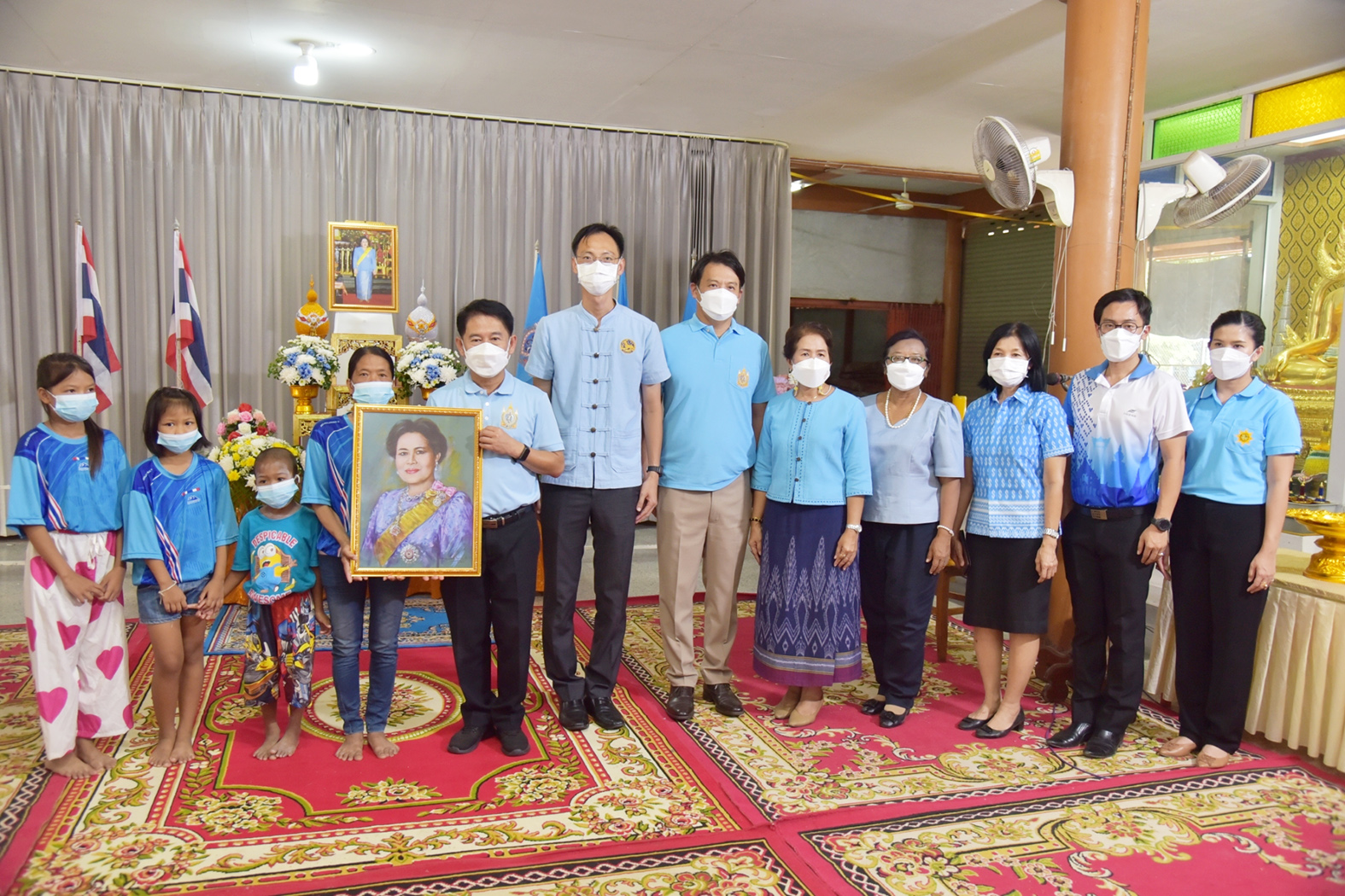 สุพรรณบุรีมอบบ้านผู้ยากไร้เฉลิมพระเกียรติสมเด็จพระนางเจ้าสิริกิติ์ 