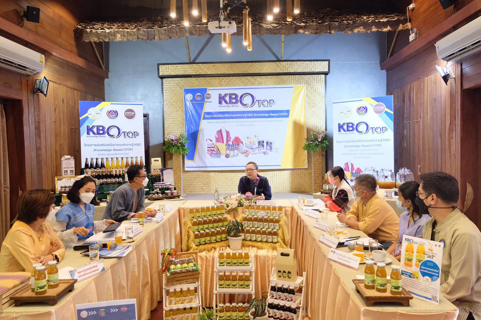 แม่ฮ่องสอนนำน้ำมะขามป้อมพร้อมดื่ม  เข้าประกวดในงาน  KBO ประจำปี