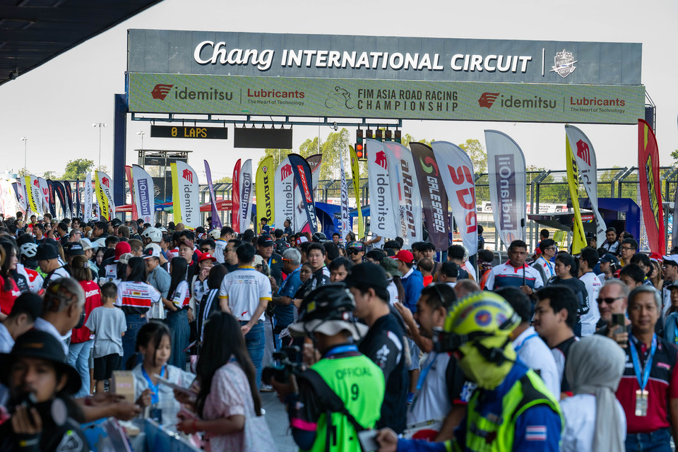 Asia Road Racing ทัพนักบิดไทยเตรียมปะทะดาวดังทวีป จัดเต็มความมันส์ไม่มีกั๊ก “Pitwalk-รถแห่สุดโจ๊ะ” กระหึ่มแทร็ก
