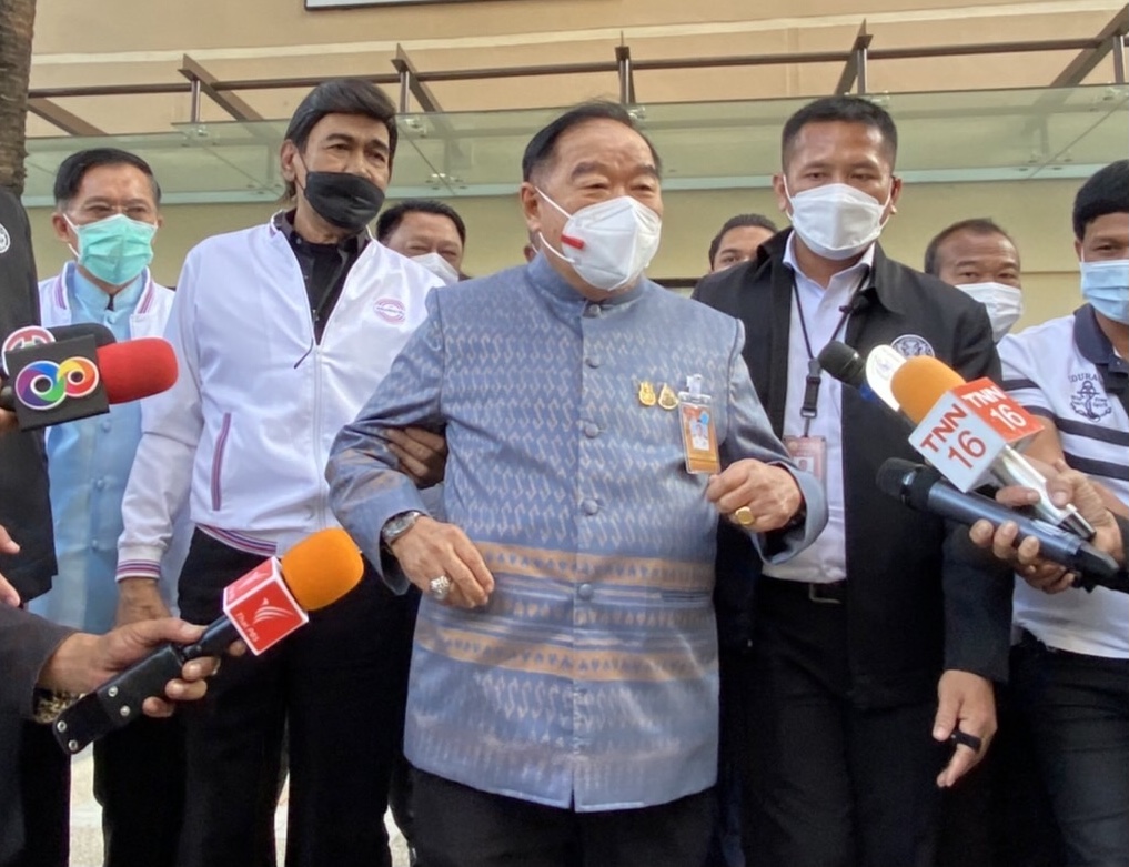 "ประวิตร" รับ "ผู้ว่าหมูป่า" ขาดคุณสมบัติลงชิงผู้ว่ากทม. สั่ง กก.บห. พรรคเฟ้นหา ด้าน “จักรพันธ์” เผย พปชร.เคาะส่งผู้สมัคร ส.ก.ครบ 50 เขต คาดต้นปี 65 เปิดตัว