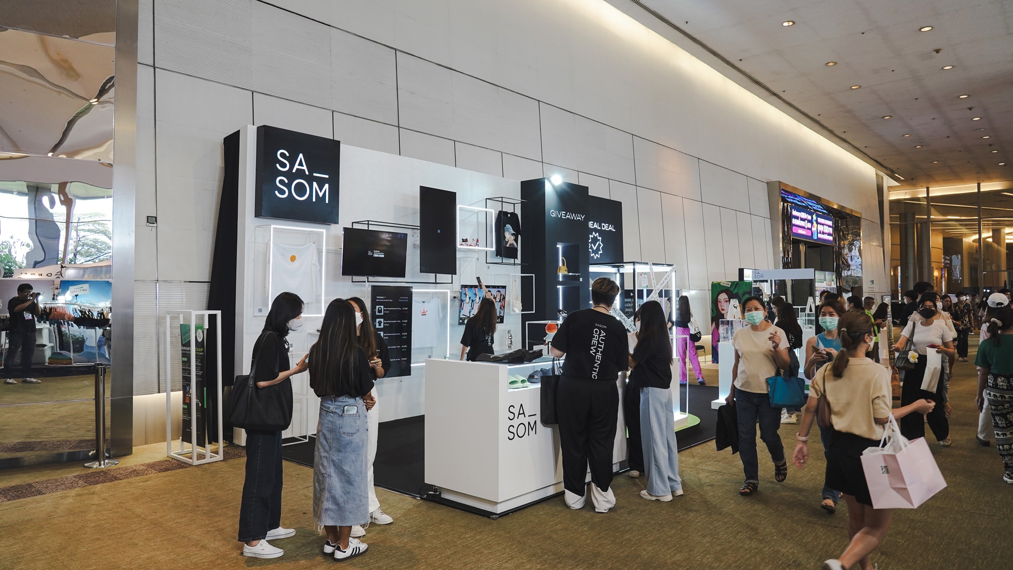 SASOM แพลตฟอร์มซื้อขายสินค้าแฟชั่น เปิดบูธกิจกรรม ดันบริการ Ready to Ship รับสินค้าสุดคูลได้ทันทีที่บูธ