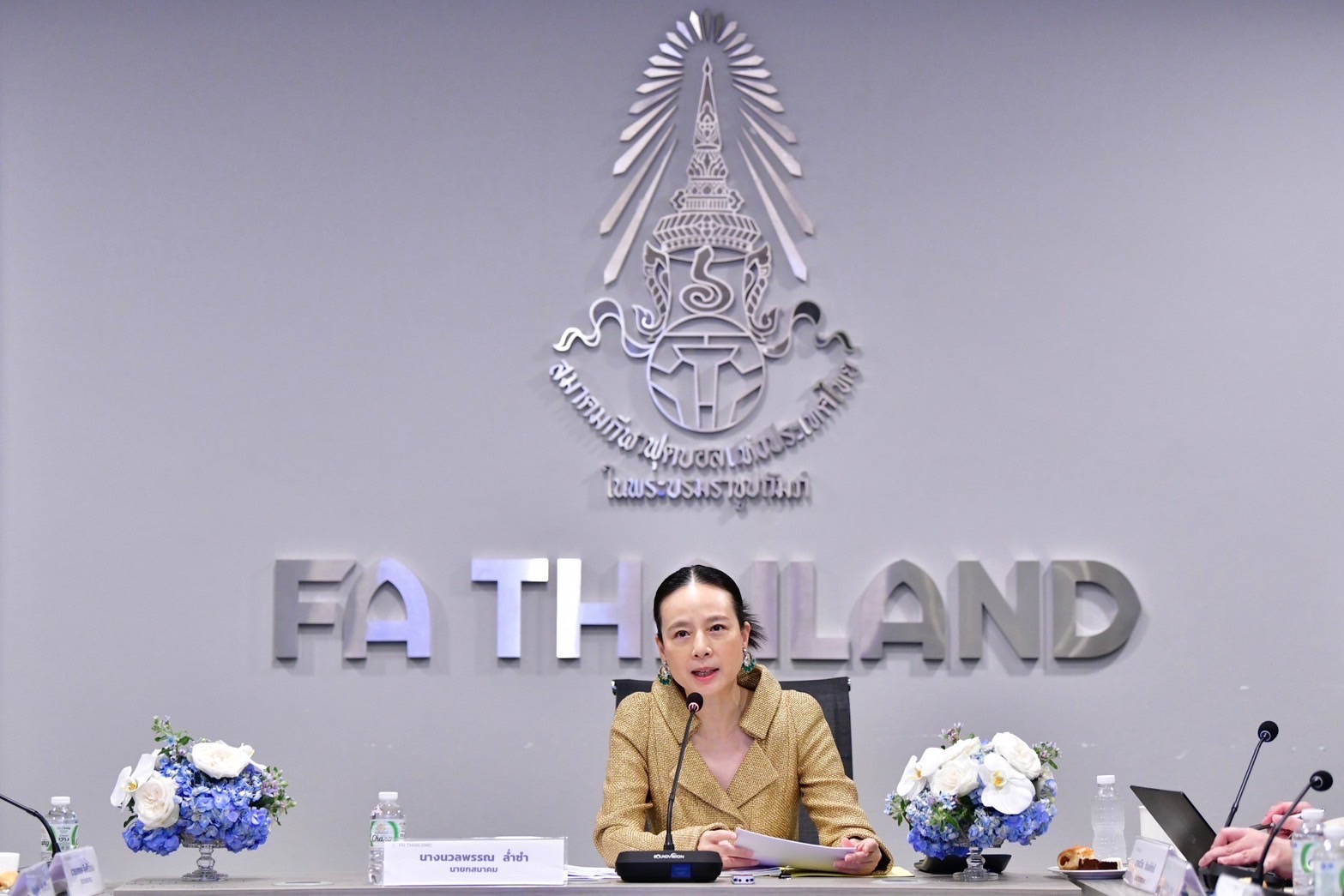 เพื่อภาพรวมของลีก! "มาดามแป้ง" ช่วยไกล่เกลี่ยปัญหา "เกษตรศาสตร์ - ยกเลิกถอนทีม" พร้อมแข่งต่อจบฤดูกาลไทยลีก 2