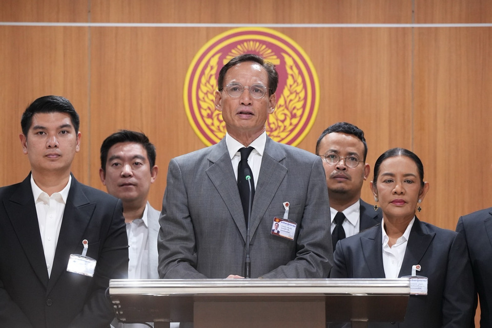 “กรณ์” ขวางลำ "แลนด์บริดจ์" 1 ล้านล้าน! ยื่นญัตติด่วนตั้ง กมธ. ตรวจสอบ แฉพิรุธไม่อยู่ในนโยบายหาเสียง-เอกชนเมินไม่คุ้มค่า