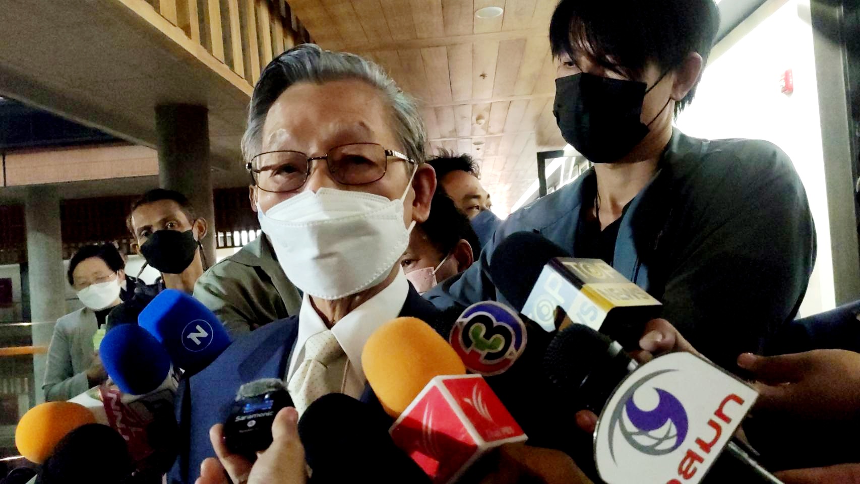"ประธานสภาฯ" ยังไม่ตั้งกก.จริยธรรมสอบ "สุชาติ" ตบ "สจ.เปี๊ยก" เหตุยังไม่มีคนร้อง