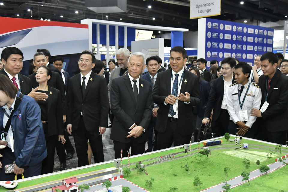 “พิพัฒน์” ประกาศเวที "Asia Pacific Rail 2026" ดันระบบรางเชื่อมไทย-ภูมิภาค ชู "แลนด์บริดจ์-รถไฟข้ามพรมแดน" สู่ศูนย์กลางศก.