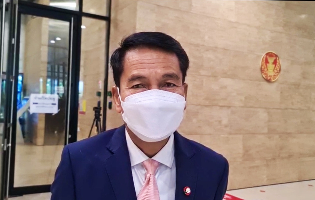 พรรคร่วมฝ่ายค้าน จ่อยื่นสภาบรรจุญัตติแก้ไขเพิ่มเติมรธน. 5 ประเด็น พรุ่งนี้!