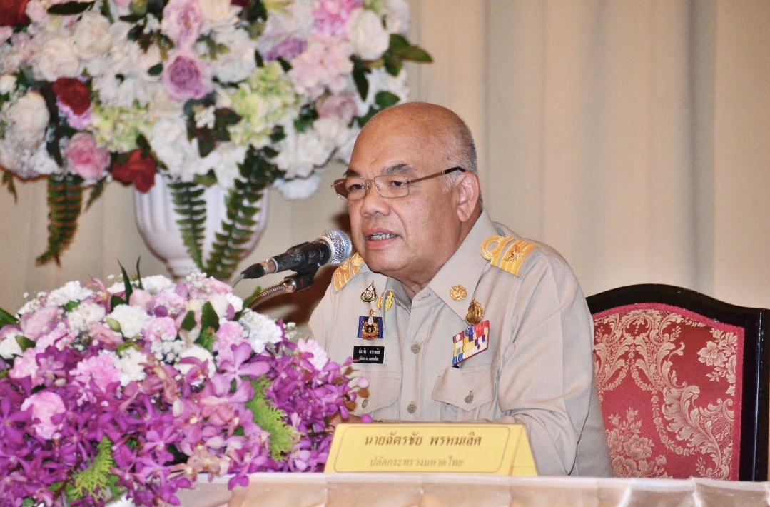 "มหาดไทย"สั่งด่วน ผู้ว่าฯ 10จว.สกัดลักลอบเข้าเมืองผิดกม. เข้มมาตรการป้องกันโควิด