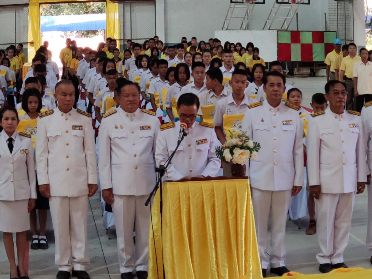 พิธีรับมอบสิ่งอุปกรณ์เครื่องเขียนพระราชทาน