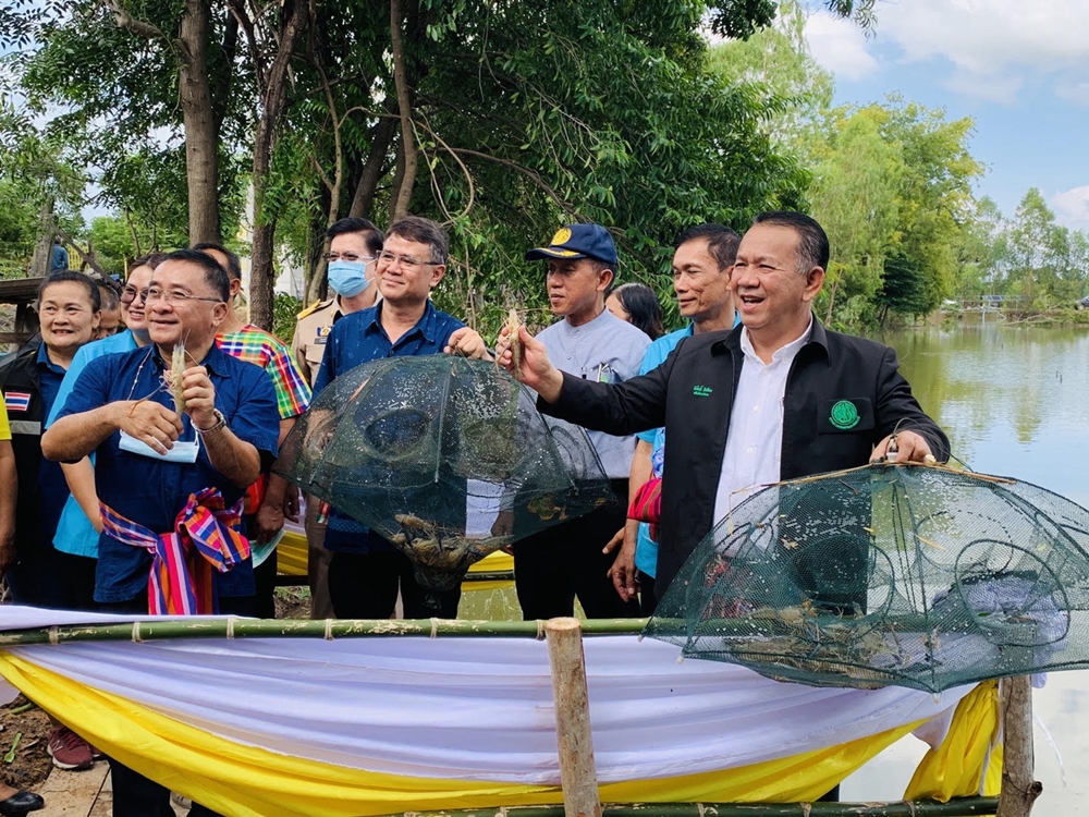 อธิบดีกรมประมง ลงพื้นที่บุรีรัมย์ ติดตามโครงการ “สร้างรายได้จากอาชีพประมงในแหล่งน้ำชุมชน”