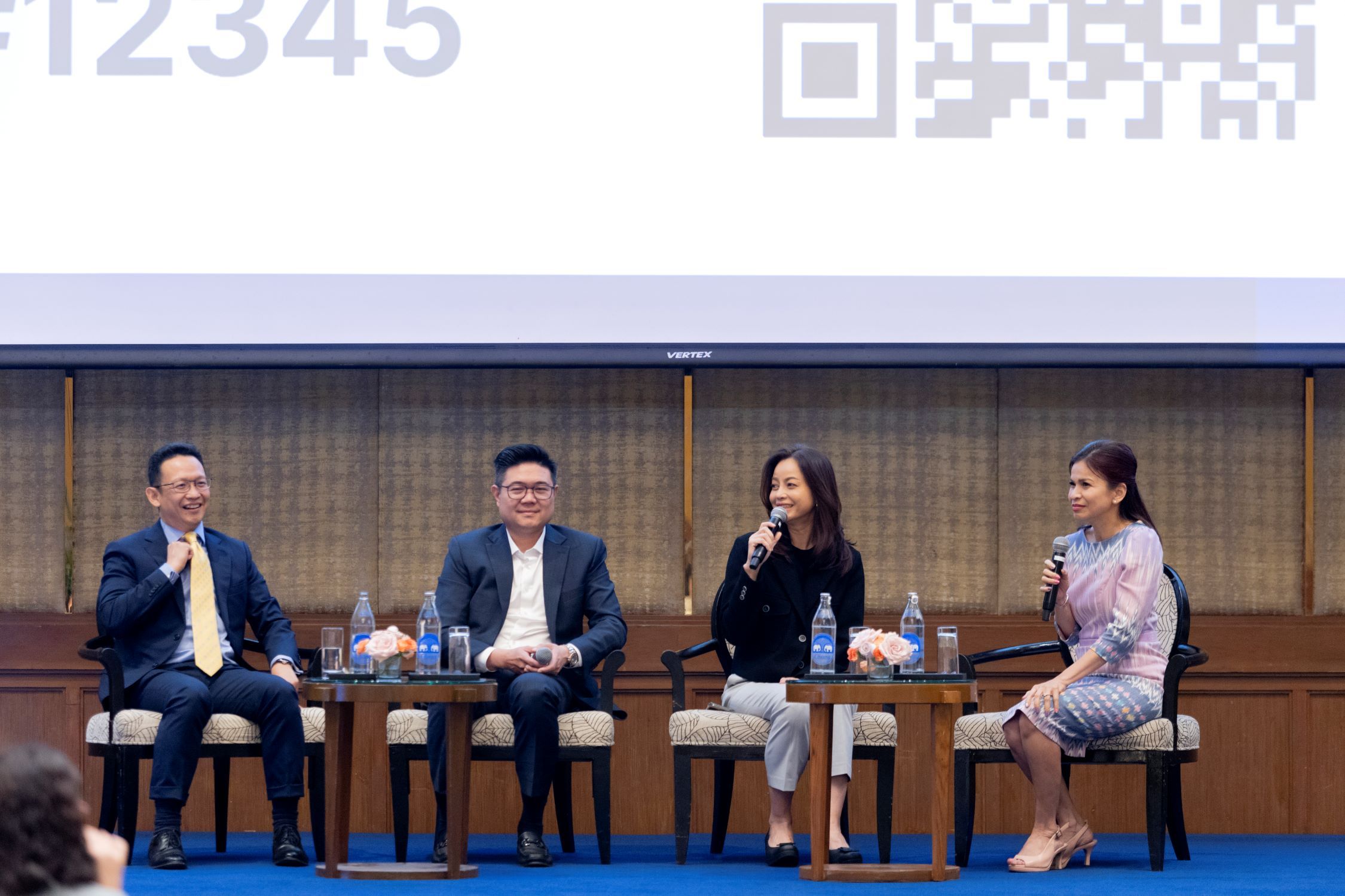 "เอกชน" แนะรัฐเร่งลงทุนระบบคลาวด์กลาง ลดต้นทุนและเร่งเพิ่มประสิทธิภาพการแข่งขันช่วยกลุ่มเอสเอ็ม 3.2 ล้านรายในยุค ศก.ดิจิทัลทวีความรุนแรง