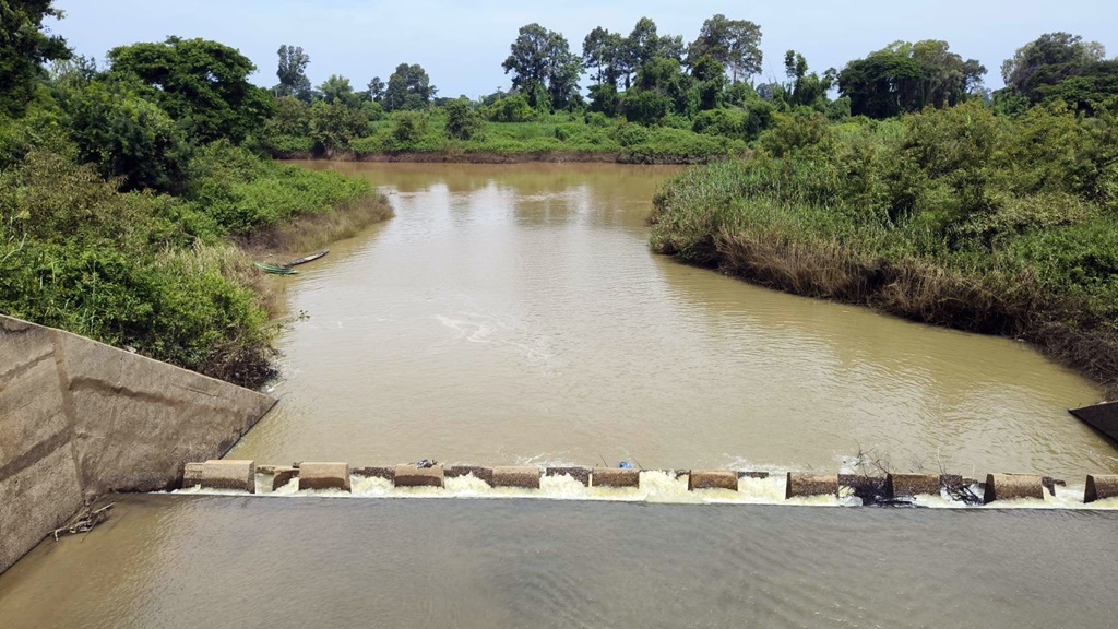 สชป.6 เตรียมรับมือฝนตกลุ่มน้ำชี สั่งเข้มทุกโครงการฯ พร้อมรับมือน้ำท่วม 24 ชม. 