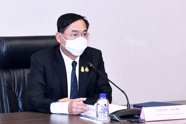 “อนุชา” เตรียมลงทะเบียนผู้ค้าใหม่ แก้สกัดเปลี่ยนมือ จ่อเชือดรายใหญ่-รวมเล่ม ต้นเหตุทำหวยแพง