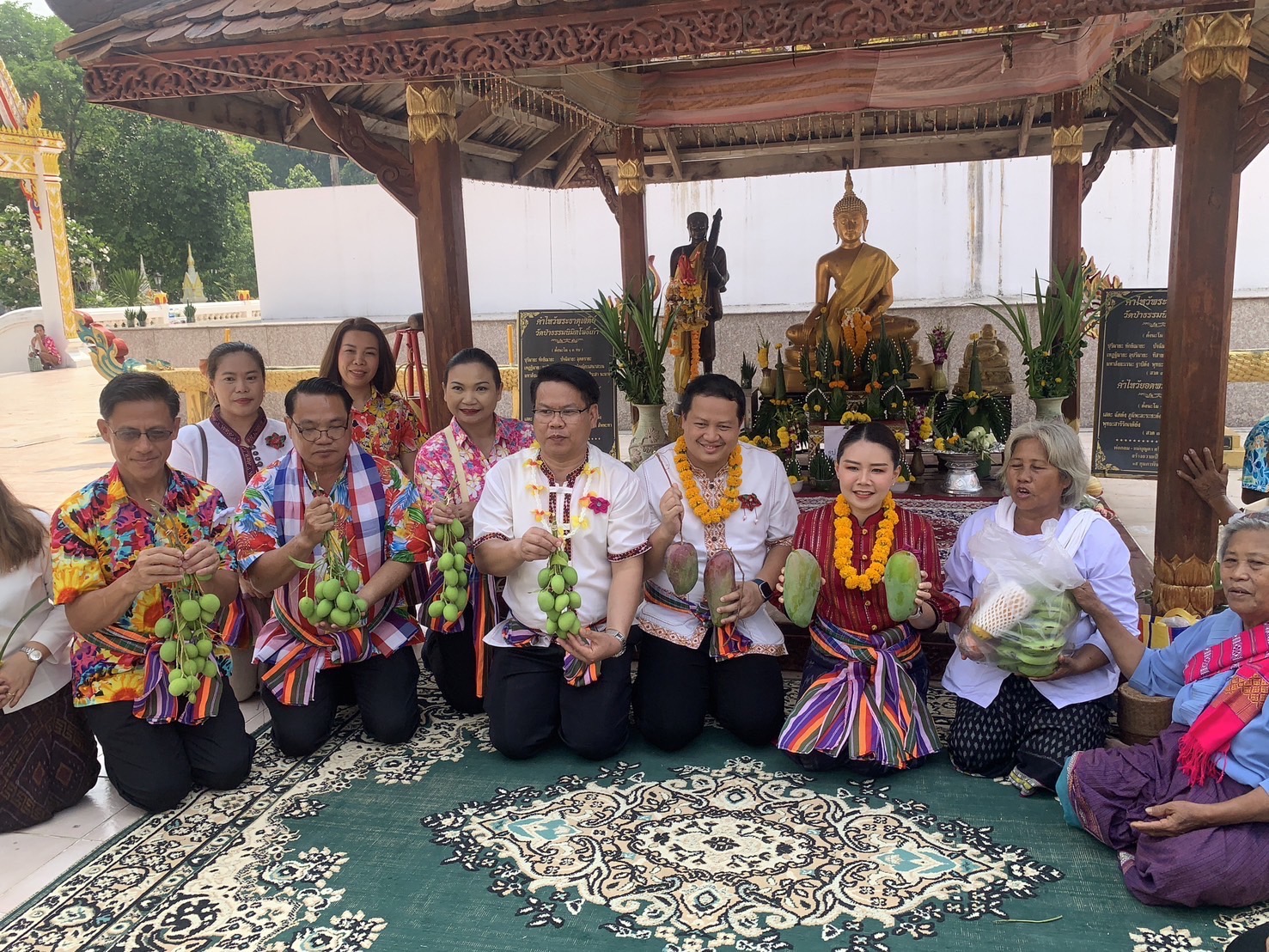 ทต.นาขาม ร่วมอบจ.กาฬสินธุ์ จัดงานประเพณีนมัสการองค์พระธาตุเจดีย์ วัดป่าธรรมนิมิตโพธิ์ 9 