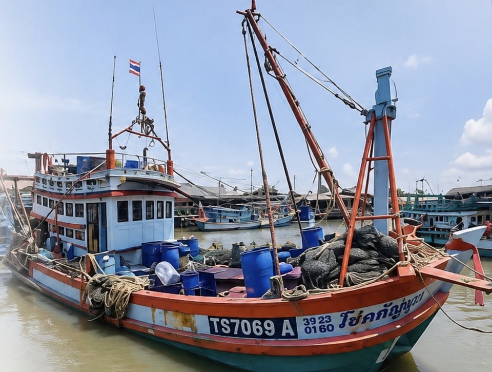 ศรชล.ตราดเร่งค้นหา “เรือโชคกัญญา” ลูกเรือ 5 ชีวิตขาดการติดต่อกลางทะเล