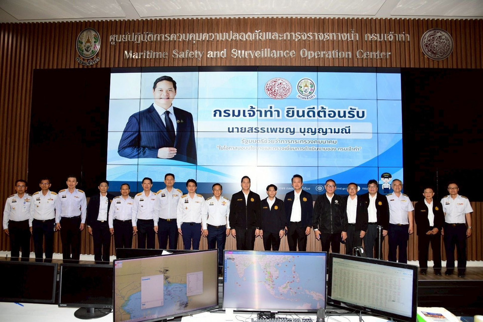 “สรรเพชญ” กำชับกรมเจ้าท่า มุ่งยกระดับคมนาคมทางน้ำสู่ความปลอดภัย ทันสมัย และยั่งยืน