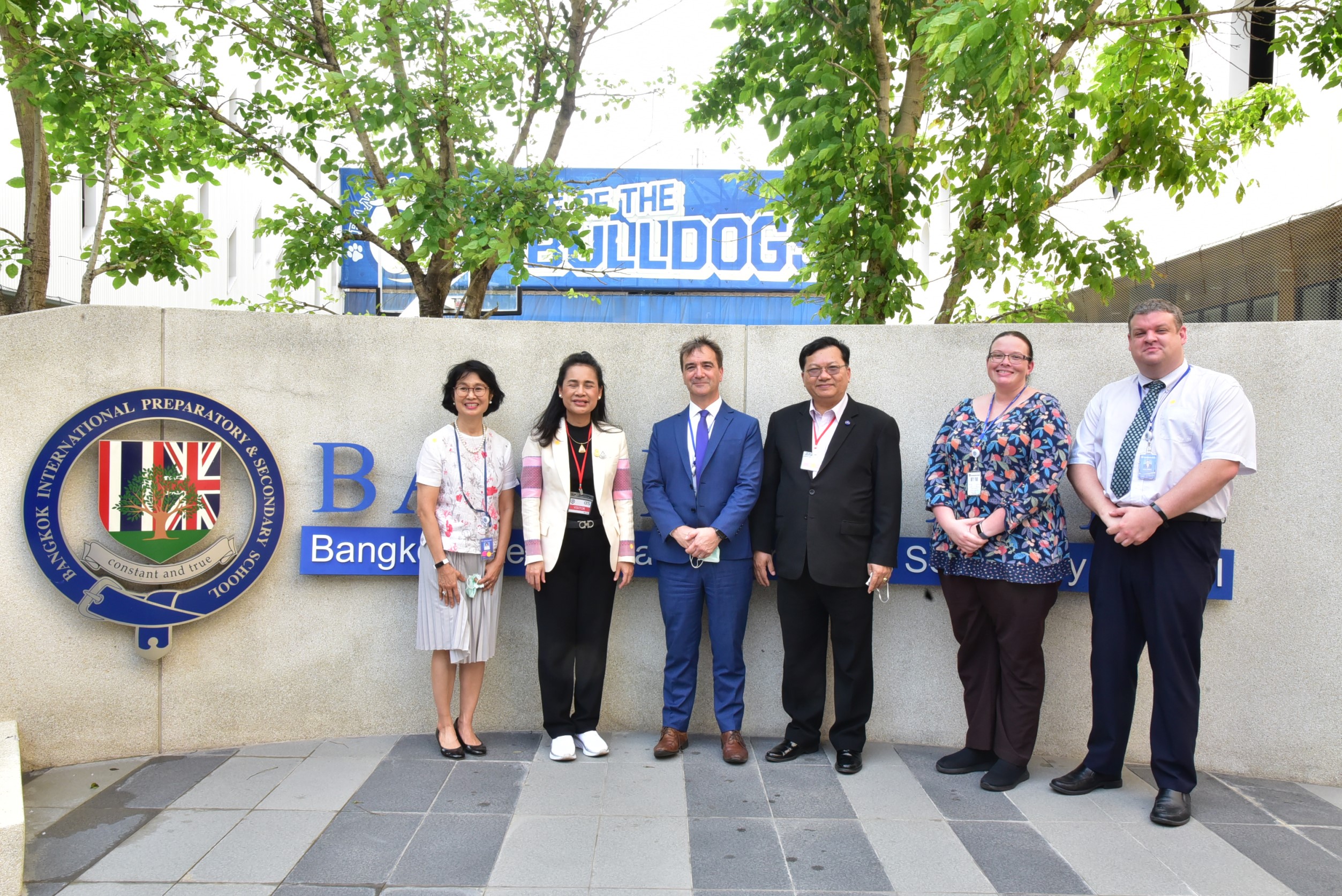 เสมา 3 เยี่ยมชมการเรียน Online โรงเรียนนานาชาติ Bangkok  Prep สู้โควิด