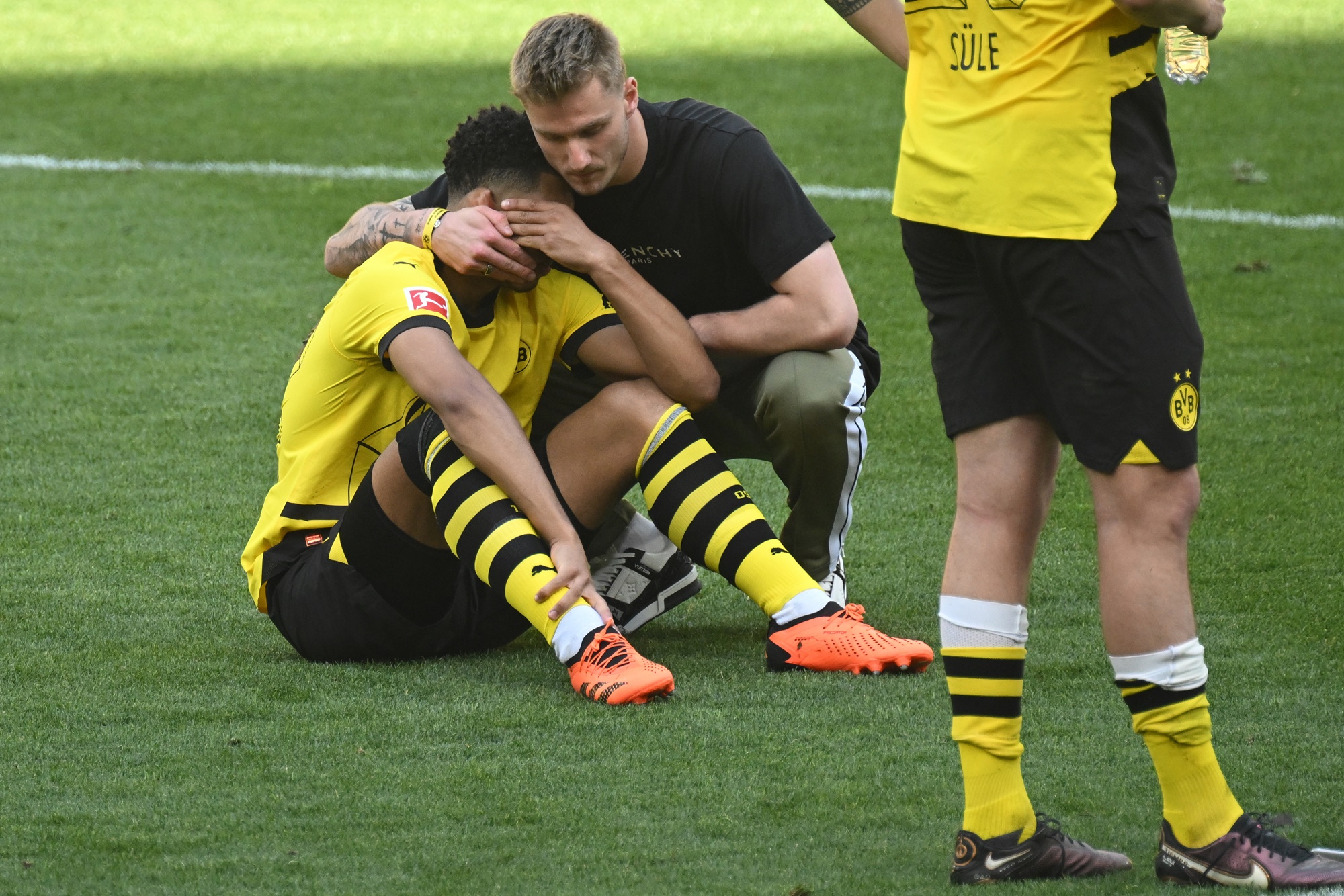 ทำตัวเอง! "ดอร์ทมุนด์" ไล่ตีเสมอ "ไมนซ์" 2-2 ชวดแชมป์บุนเดสลีก้า